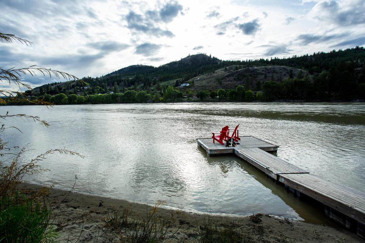 Rayleigh Riverfront Retreat- Peaceful Garden Oasis-25 Minutes To Ski Hill Kamloops Ngoại thất bức ảnh