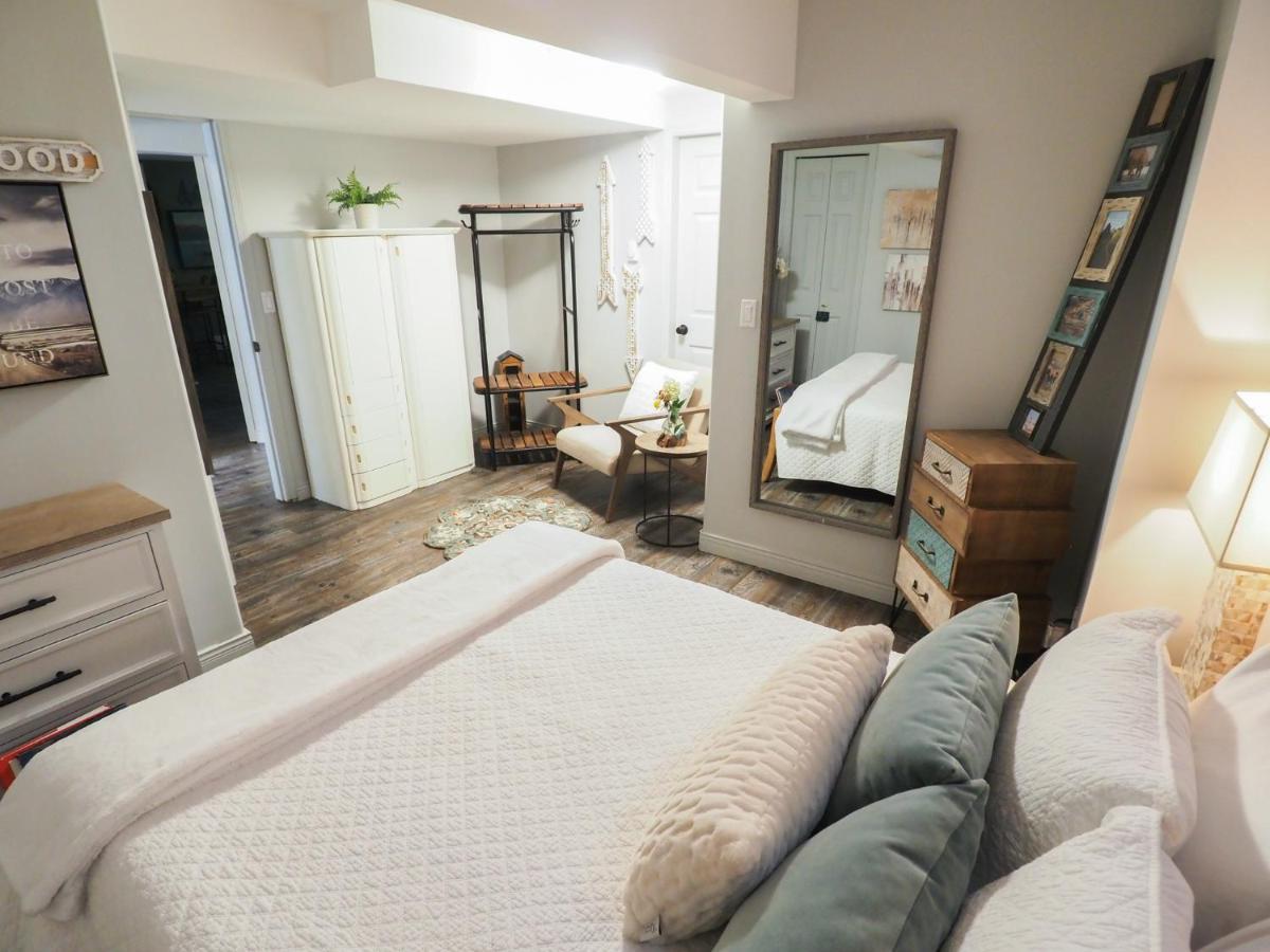 Rayleigh Riverfront Retreat- Peaceful Garden Oasis-25 Minutes To Ski Hill Kamloops Ngoại thất bức ảnh